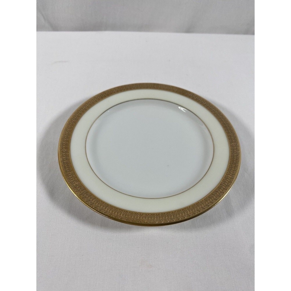Bavaria Tirschenreuth Bavaria 4246 China Gold Trim 6.25” Fruit Dessert Plate #19